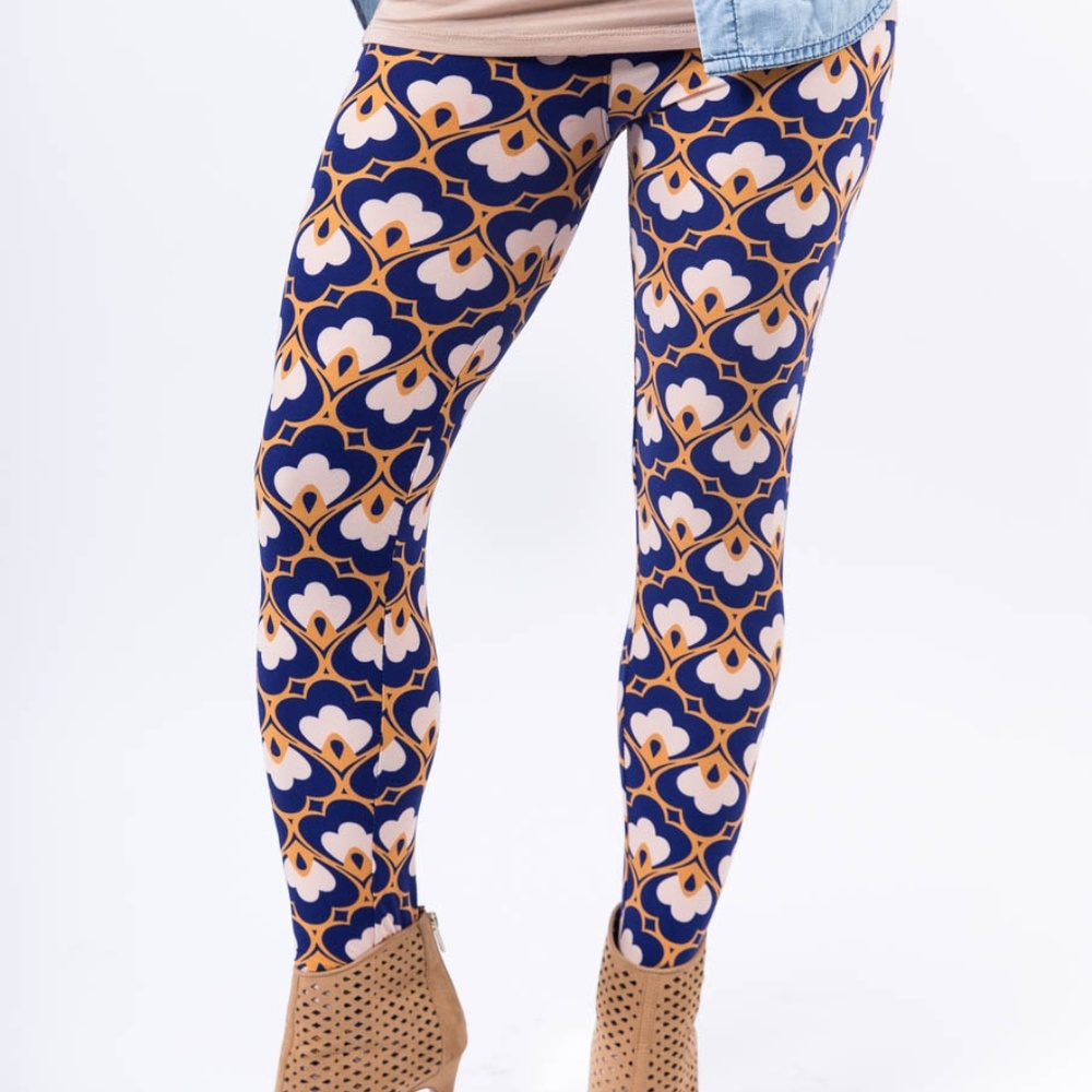 Agnes & Dora Floral Scallop Leggings S/M